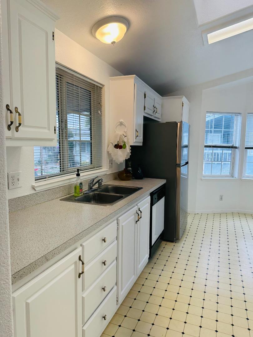 Detail Gallery Image 9 of 27 For 200 Ford Rd #227,  San Jose,  CA 95138 - 3 Beds | 2 Baths