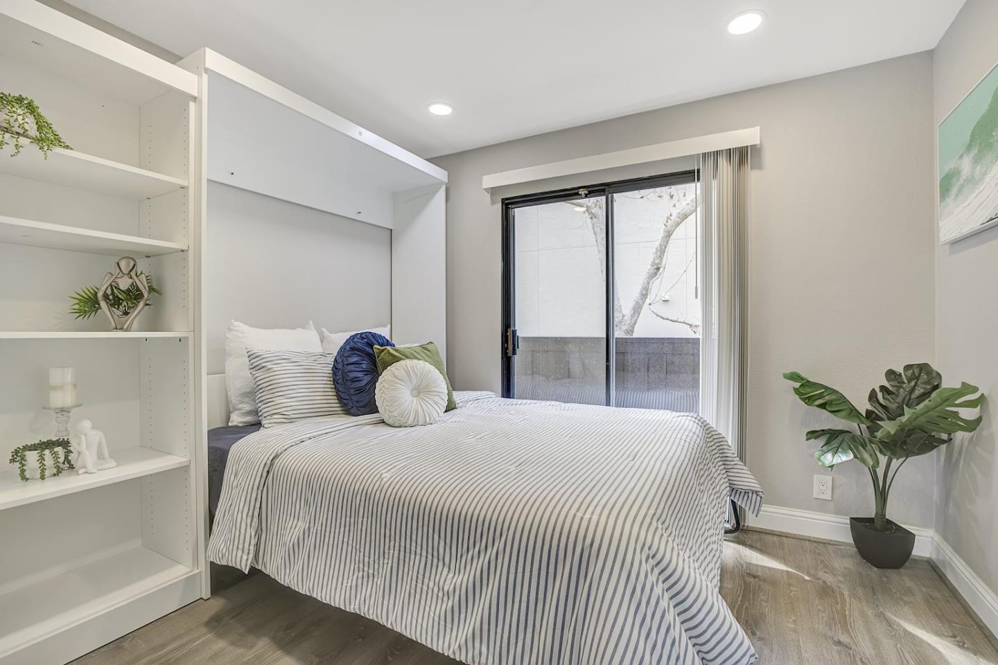 Detail Gallery Image 15 of 35 For 999 W Evelyn Ter #40,  Sunnyvale,  CA 94086 - 2 Beds | 1 Baths