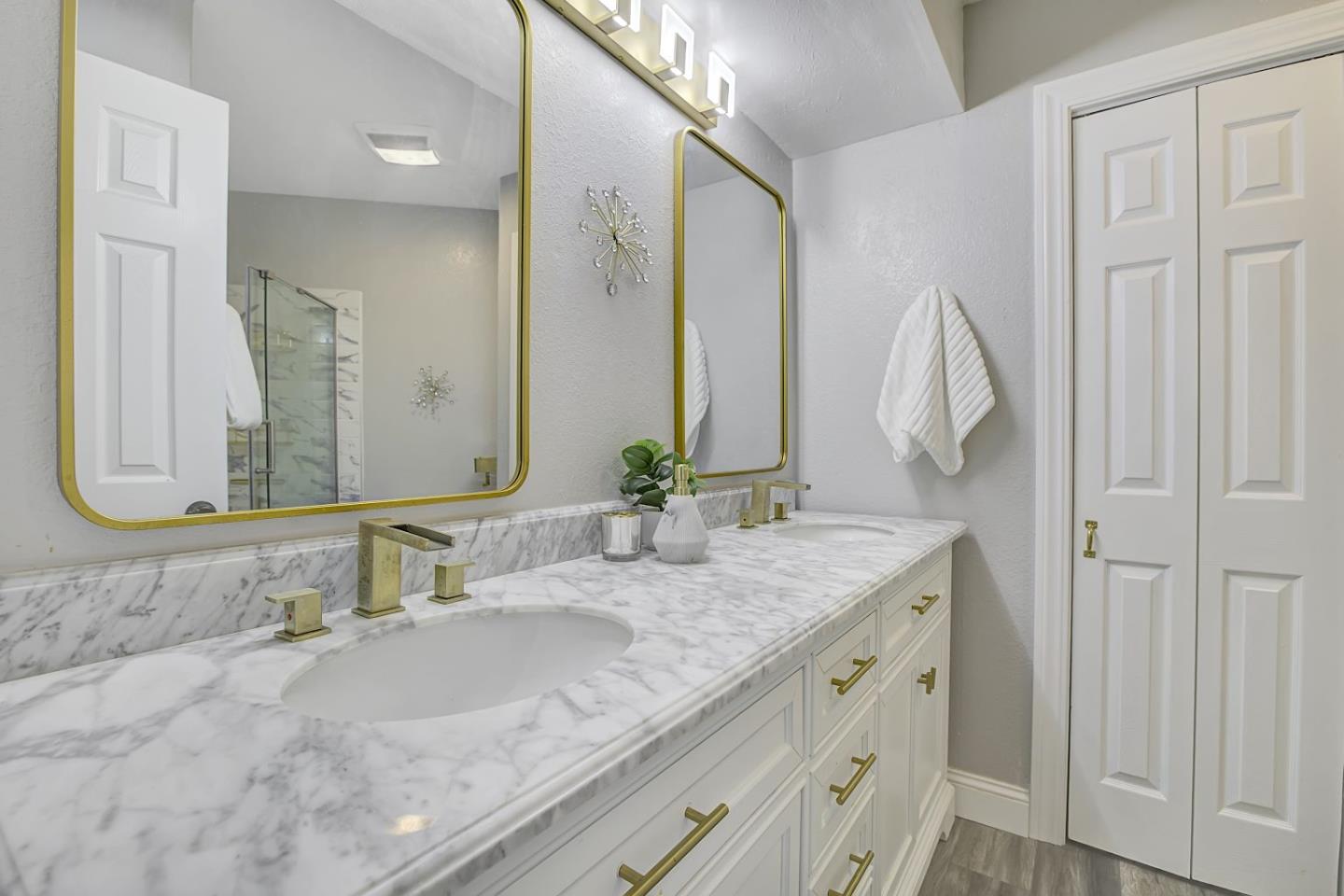Detail Gallery Image 16 of 35 For 999 W Evelyn Ter #40,  Sunnyvale,  CA 94086 - 2 Beds | 1 Baths