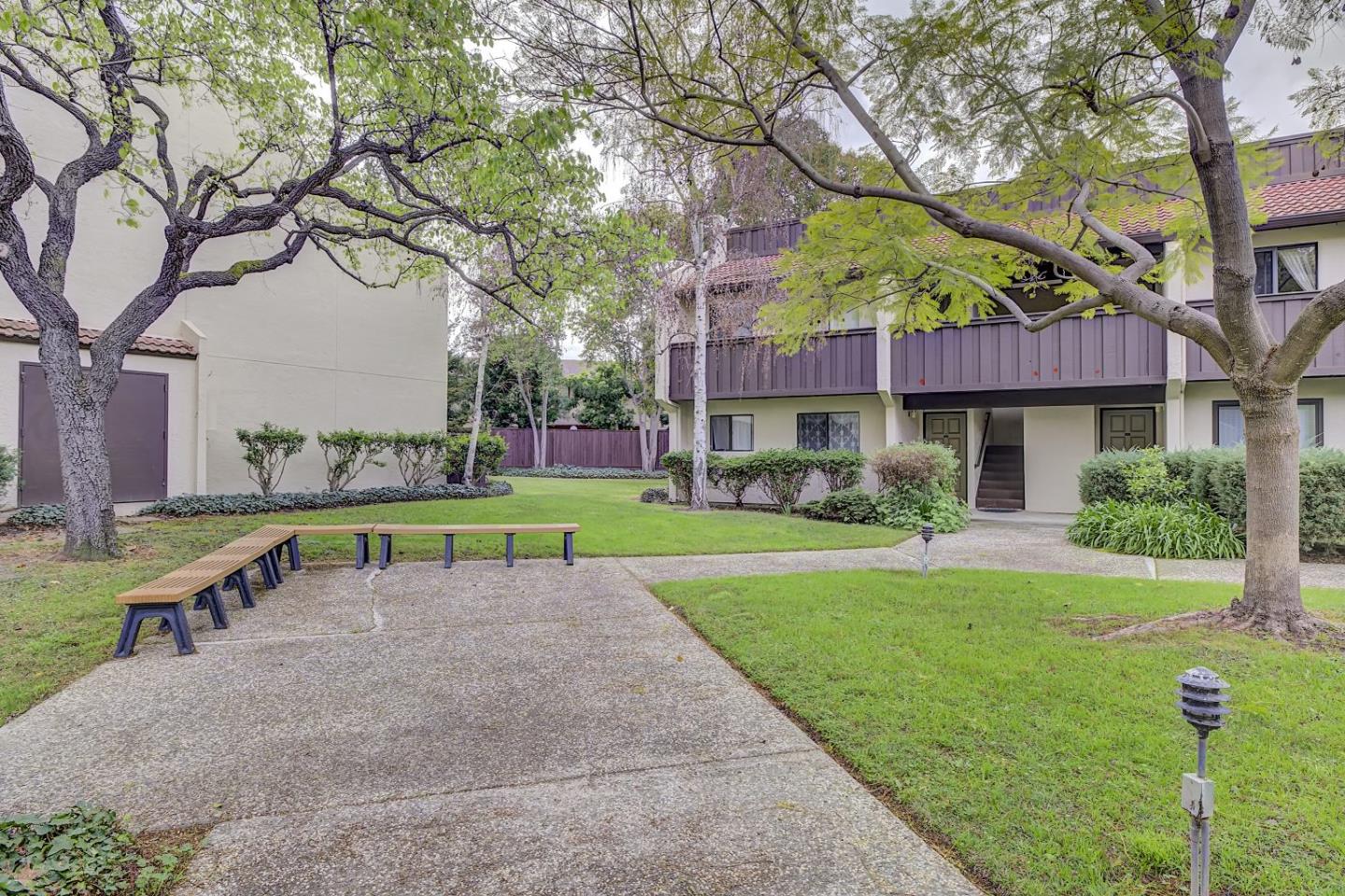 Detail Gallery Image 26 of 35 For 999 W Evelyn Ter #40,  Sunnyvale,  CA 94086 - 2 Beds | 1 Baths