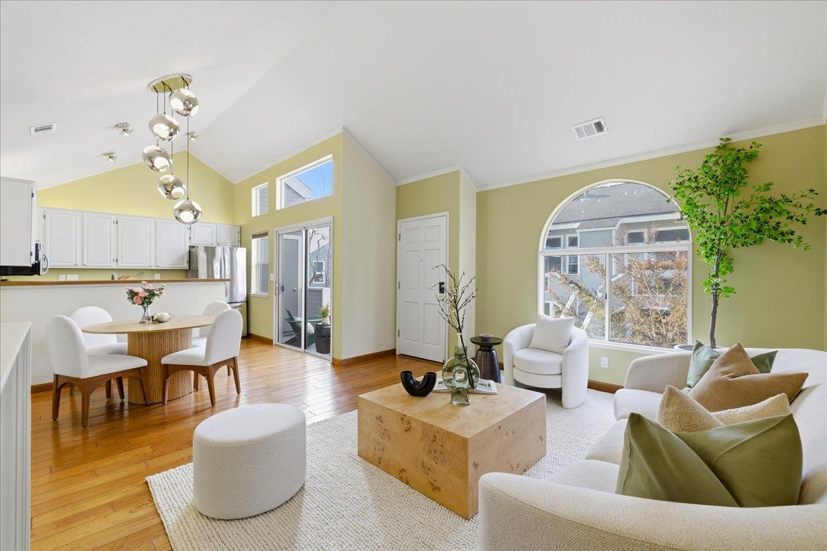 Detail Gallery Image 10 of 46 For 727 Portwalk Pl, Redwood City,  CA 94065 - 2 Beds | 2 Baths