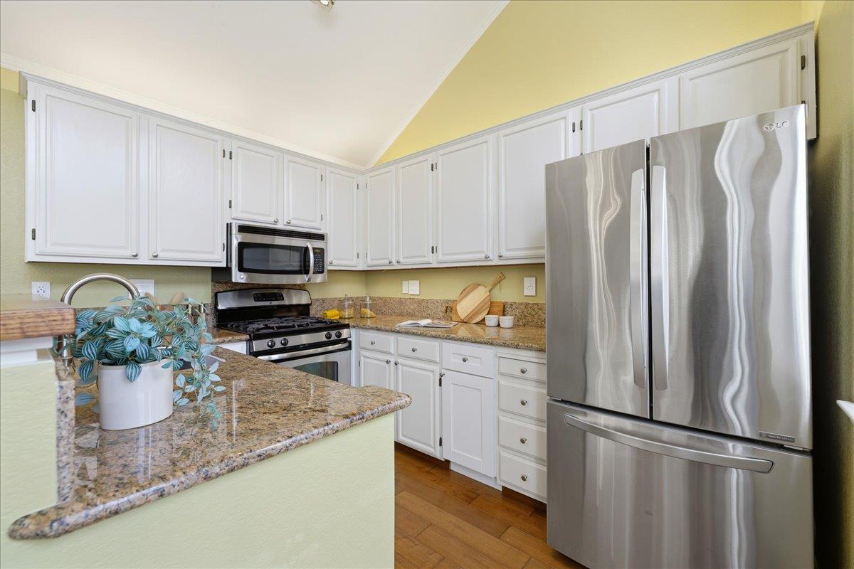 Detail Gallery Image 16 of 46 For 727 Portwalk Pl, Redwood City,  CA 94065 - 2 Beds | 2 Baths