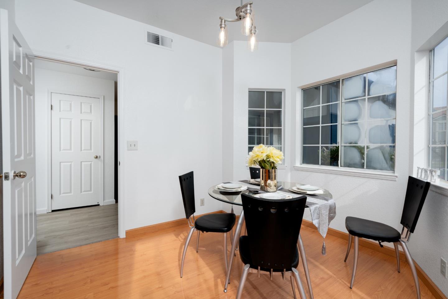 Detail Gallery Image 21 of 31 For 1054 Quail Creek Cir, San Jose,  CA 95120 - 4 Beds | 3 Baths