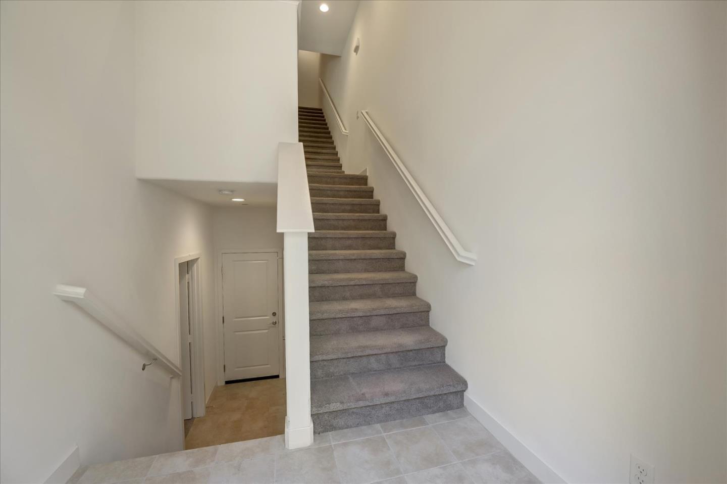 Detail Gallery Image 16 of 41 For 4367 Pacifica Way #4,  Oceanside,  CA 92056 - 3 Beds | 3/1 Baths