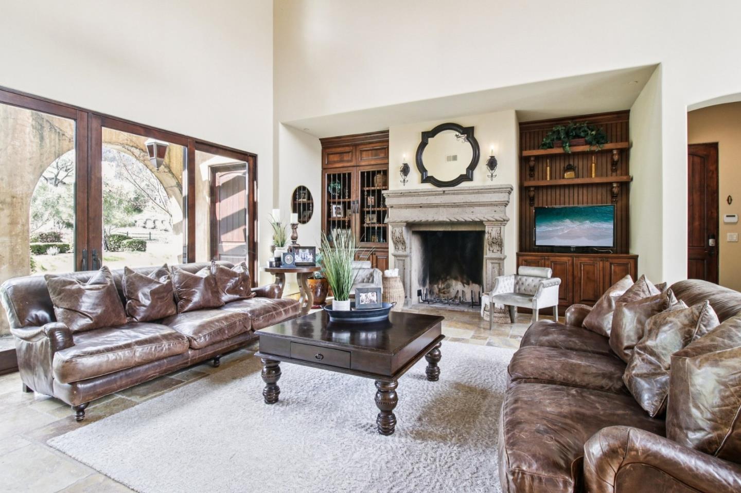 Detail Gallery Image 10 of 49 For 12220 Heritage, Gilroy,  CA 95020 - 5 Beds | 4/2 Baths