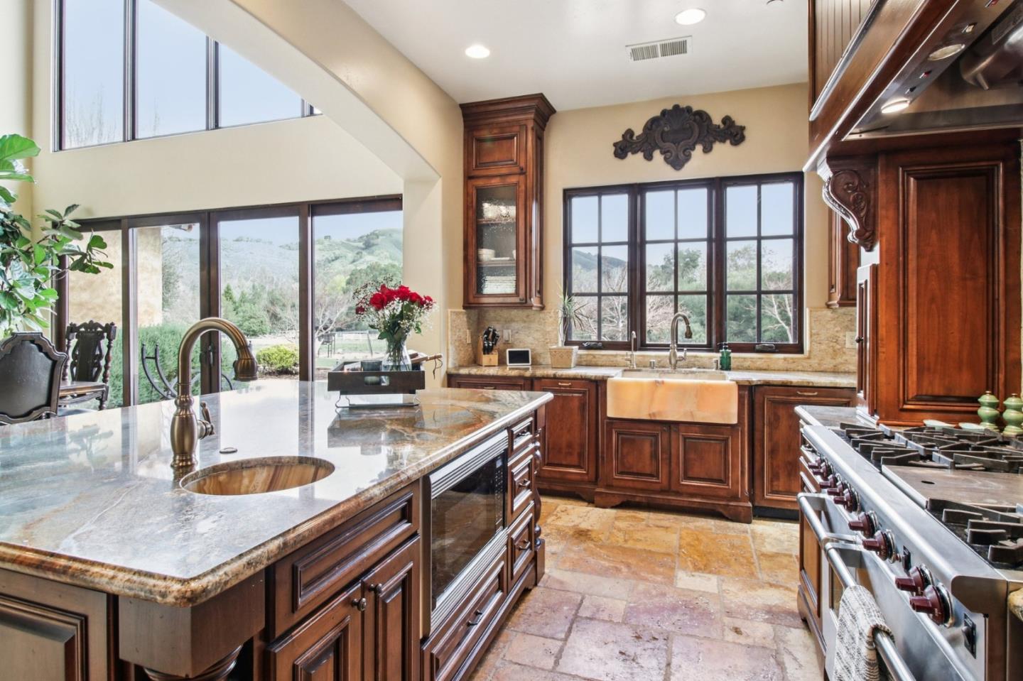 Detail Gallery Image 16 of 49 For 12220 Heritage, Gilroy,  CA 95020 - 5 Beds | 4/2 Baths