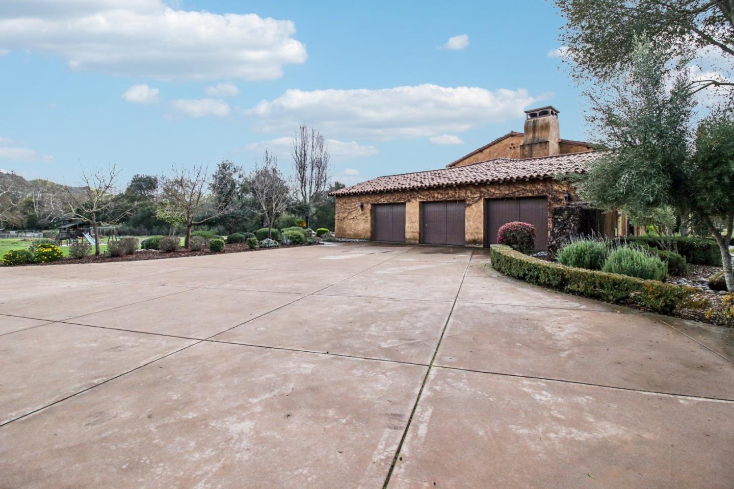 Detail Gallery Image 48 of 49 For 12220 Heritage, Gilroy,  CA 95020 - 5 Beds | 4/2 Baths