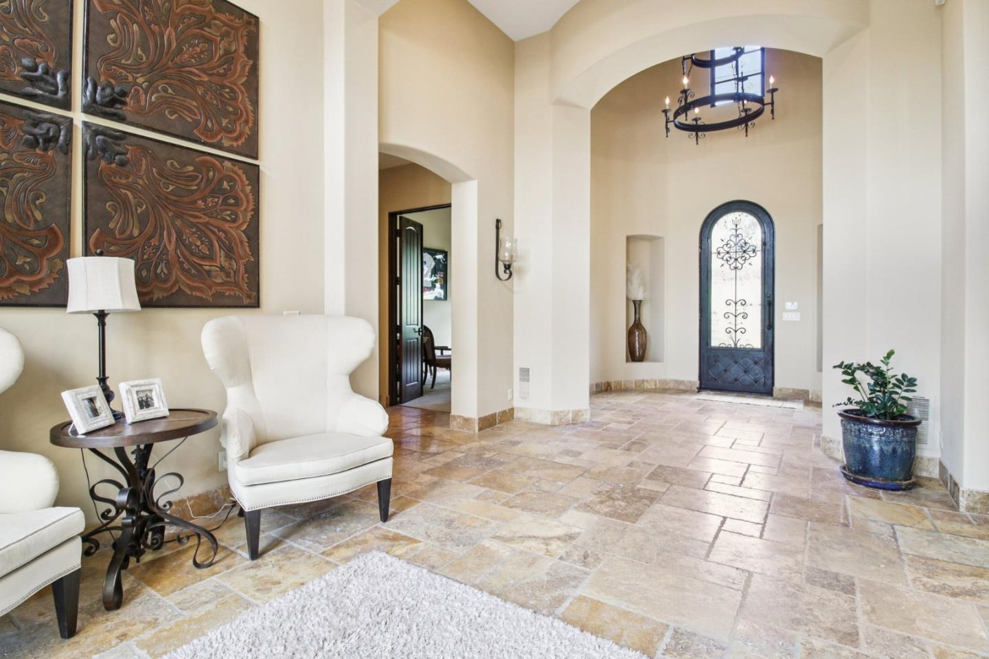 Detail Gallery Image 6 of 49 For 12220 Heritage, Gilroy,  CA 95020 - 5 Beds | 4/2 Baths