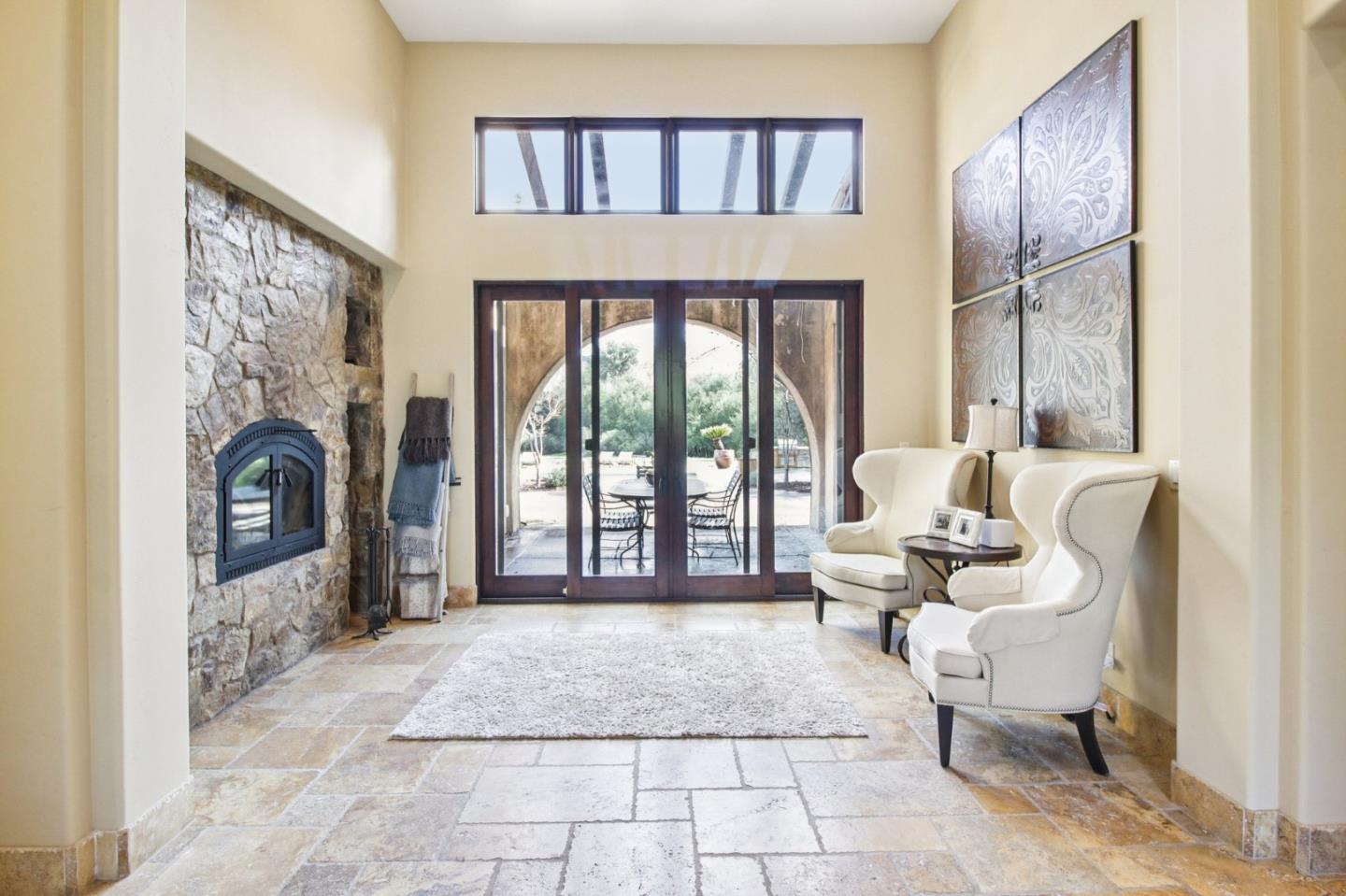 Detail Gallery Image 7 of 49 For 12220 Heritage, Gilroy,  CA 95020 - 5 Beds | 4/2 Baths