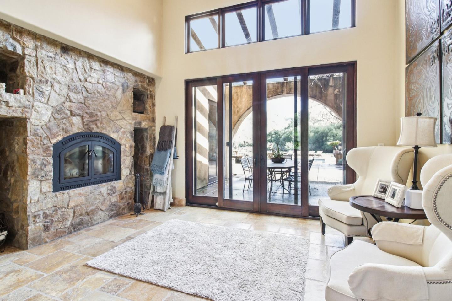 Detail Gallery Image 8 of 49 For 12220 Heritage, Gilroy,  CA 95020 - 5 Beds | 4/2 Baths