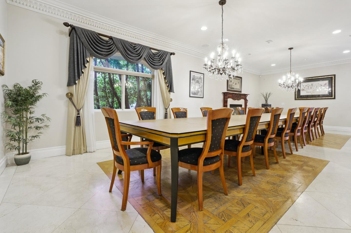 Detail Gallery Image 4 of 15 For 5344 Leghorn Ave, Sherman Oaks,  CA 91401 - 7 Beds | 8 Baths