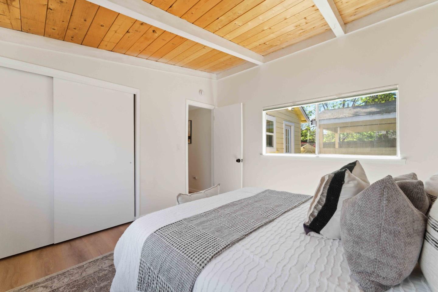 Detail Gallery Image 16 of 26 For 1761 44th Ave, Capitola,  CA 95010 - 2 Beds | 1 Baths