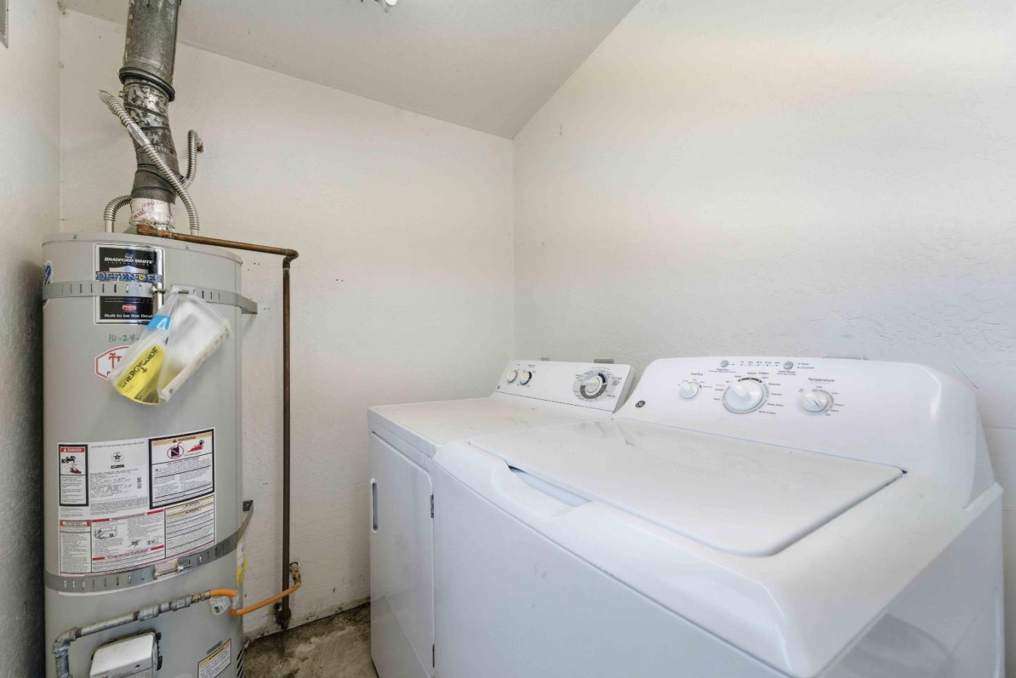 Detail Gallery Image 17 of 26 For 1761 44th Ave, Capitola,  CA 95010 - 2 Beds | 1 Baths