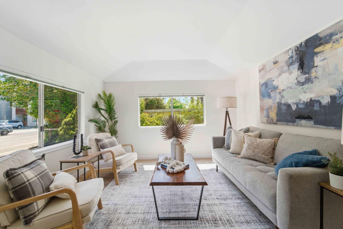 Detail Gallery Image 3 of 26 For 1761 44th Ave, Capitola,  CA 95010 - 2 Beds | 1 Baths