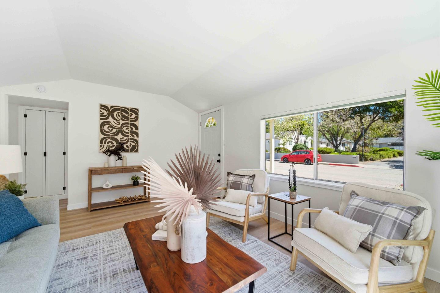 Detail Gallery Image 5 of 26 For 1761 44th Ave, Capitola,  CA 95010 - 2 Beds | 1 Baths