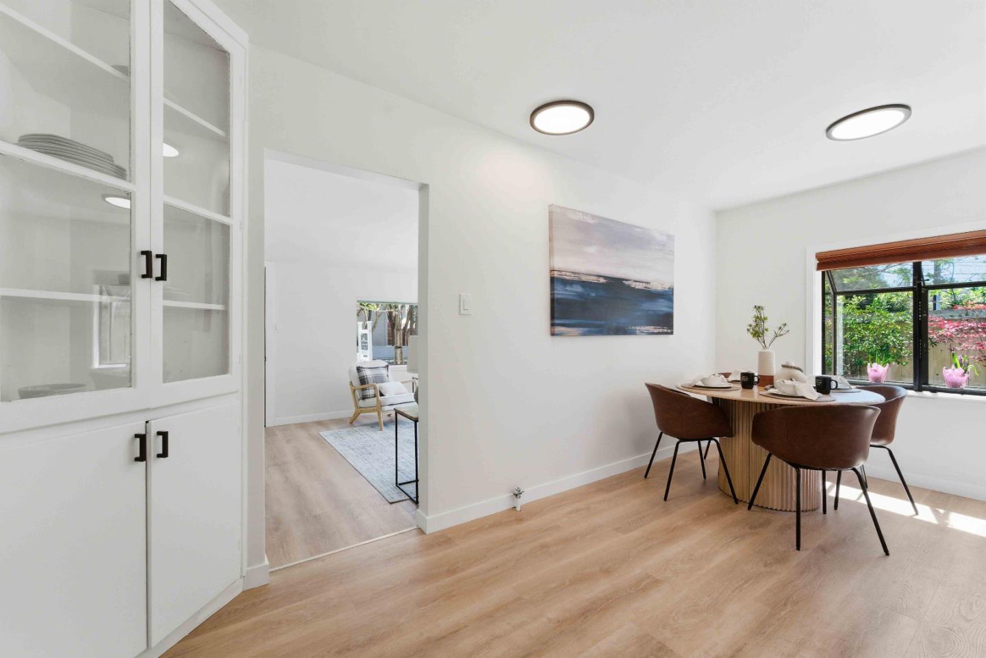 Detail Gallery Image 7 of 26 For 1761 44th Ave, Capitola,  CA 95010 - 2 Beds | 1 Baths