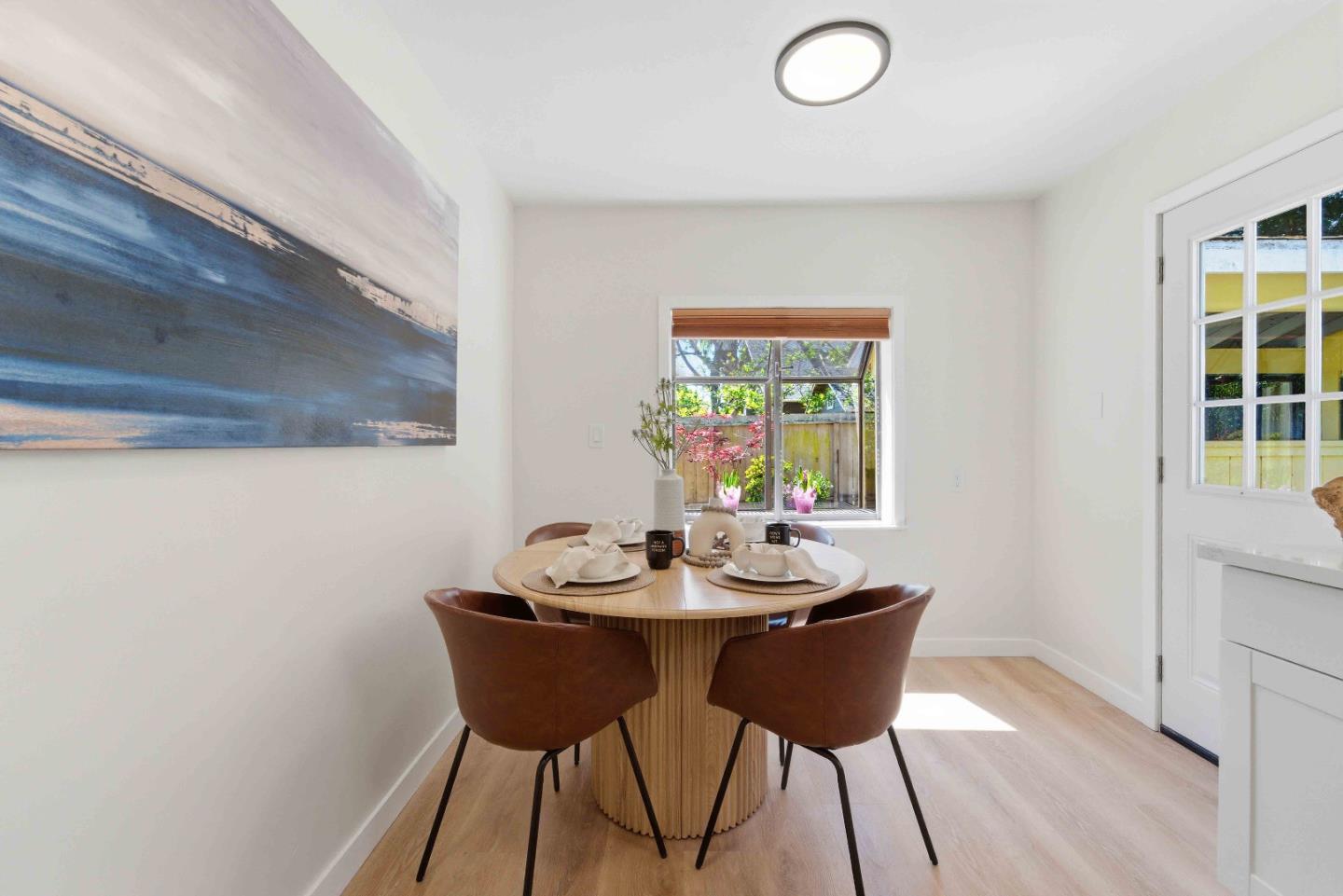 Detail Gallery Image 8 of 26 For 1761 44th Ave, Capitola,  CA 95010 - 2 Beds | 1 Baths