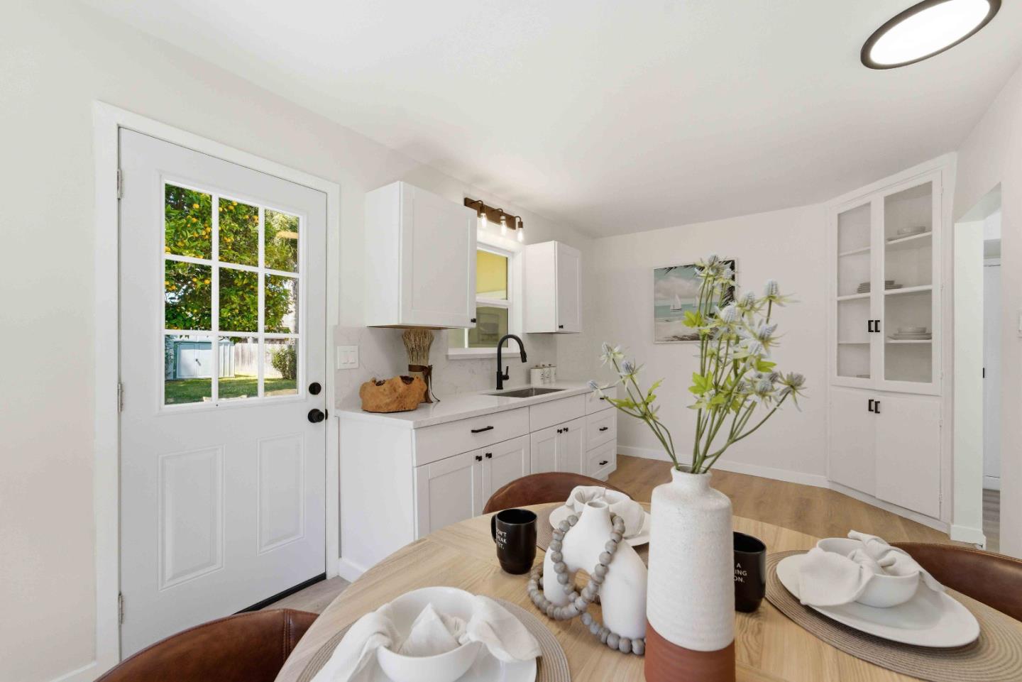 Detail Gallery Image 9 of 26 For 1761 44th Ave, Capitola,  CA 95010 - 2 Beds | 1 Baths