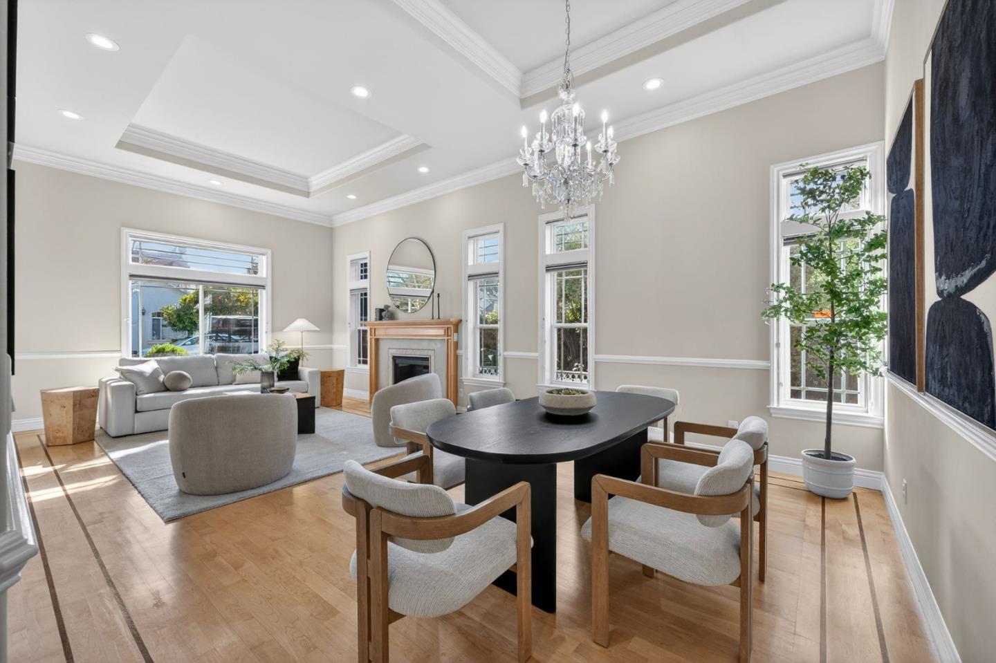 Detail Gallery Image 10 of 101 For 10175 Orange Ave, Cupertino,  CA 95014 - 6 Beds | 4/2 Baths