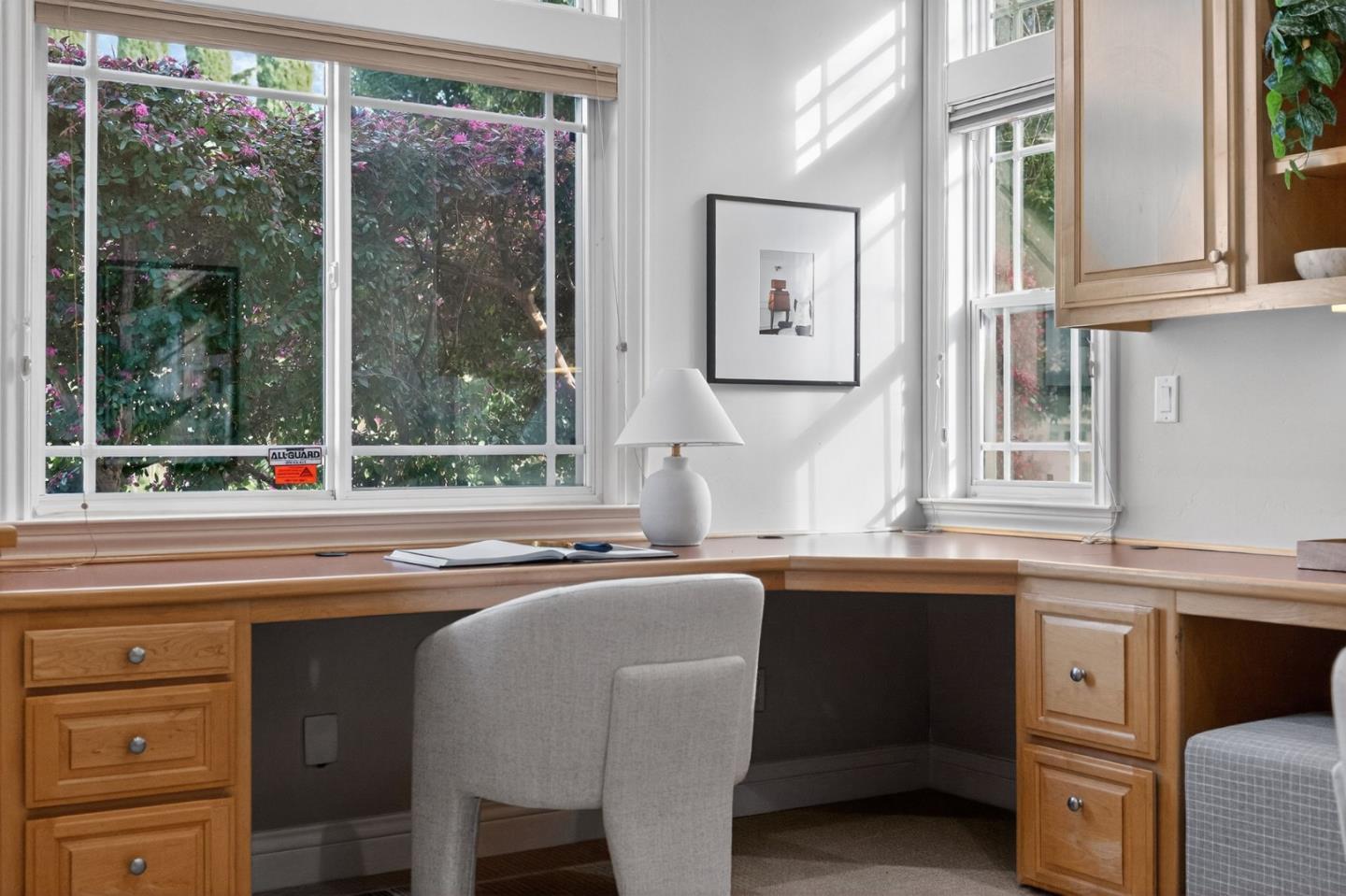 Detail Gallery Image 33 of 101 For 10175 Orange Ave, Cupertino,  CA 95014 - 6 Beds | 4/2 Baths