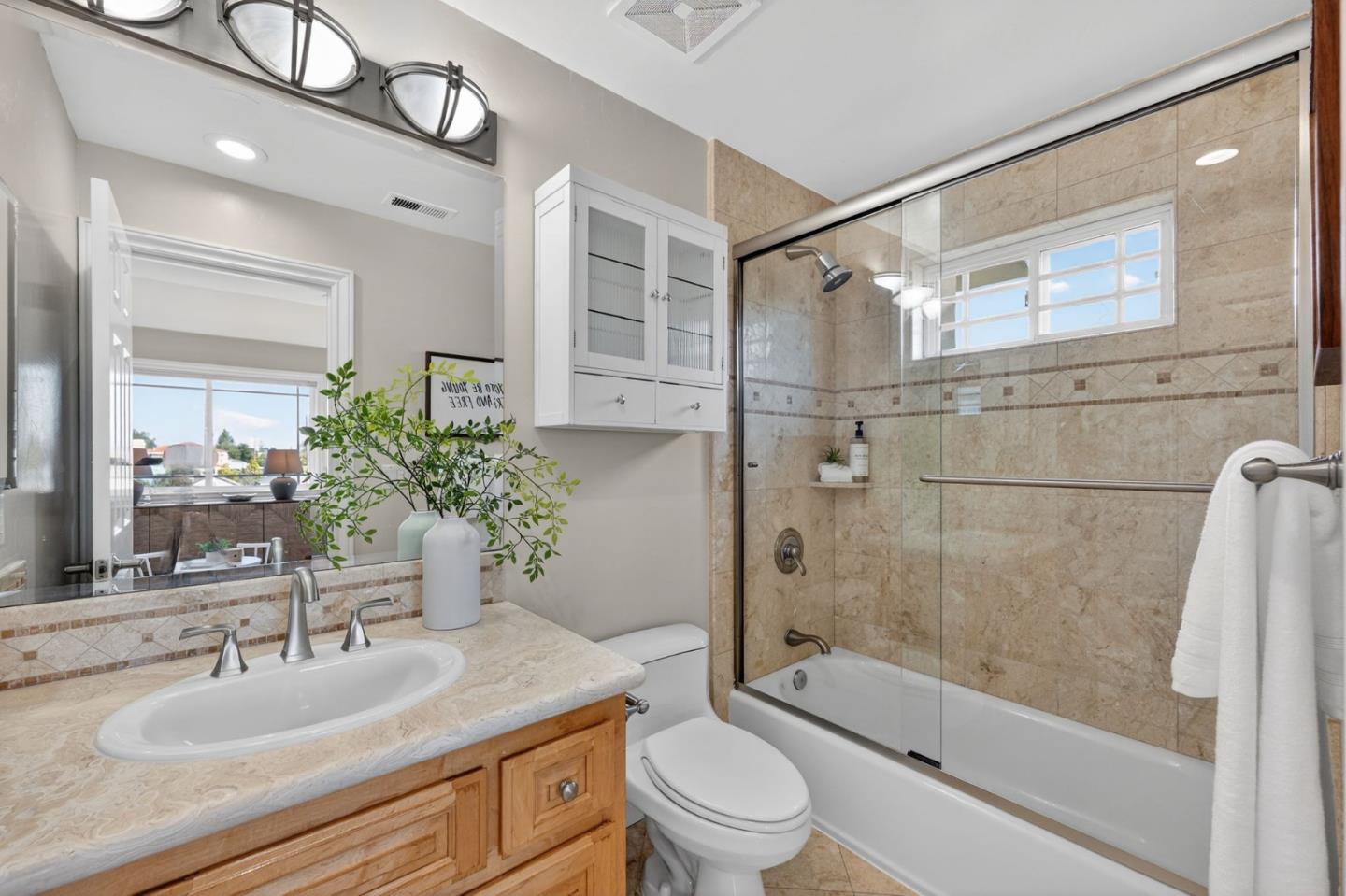 Detail Gallery Image 51 of 101 For 10175 Orange Ave, Cupertino,  CA 95014 - 6 Beds | 4/2 Baths