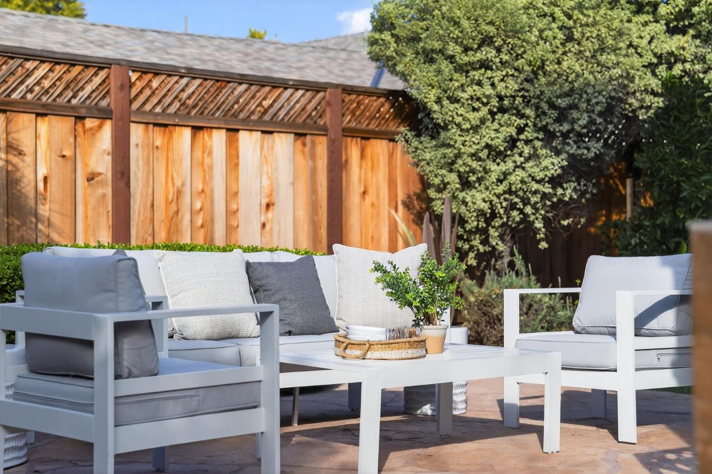 Detail Gallery Image 68 of 101 For 10175 Orange Ave, Cupertino,  CA 95014 - 6 Beds | 4/2 Baths