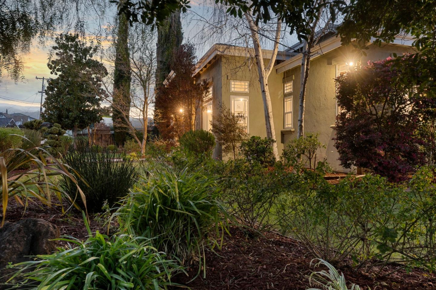 Detail Gallery Image 80 of 101 For 10175 Orange Ave, Cupertino,  CA 95014 - 6 Beds | 4/2 Baths