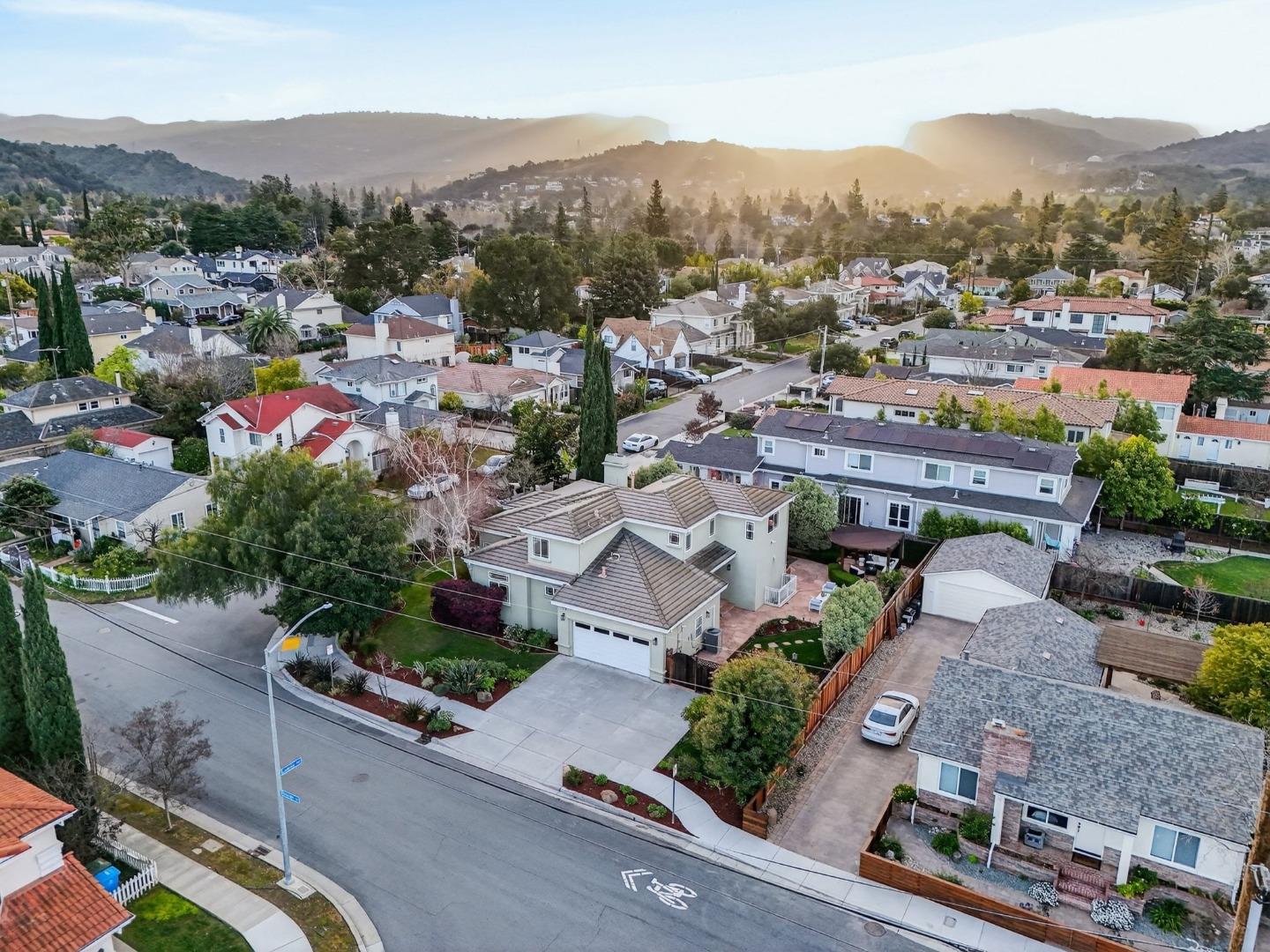 Detail Gallery Image 90 of 101 For 10175 Orange Ave, Cupertino,  CA 95014 - 6 Beds | 4/2 Baths