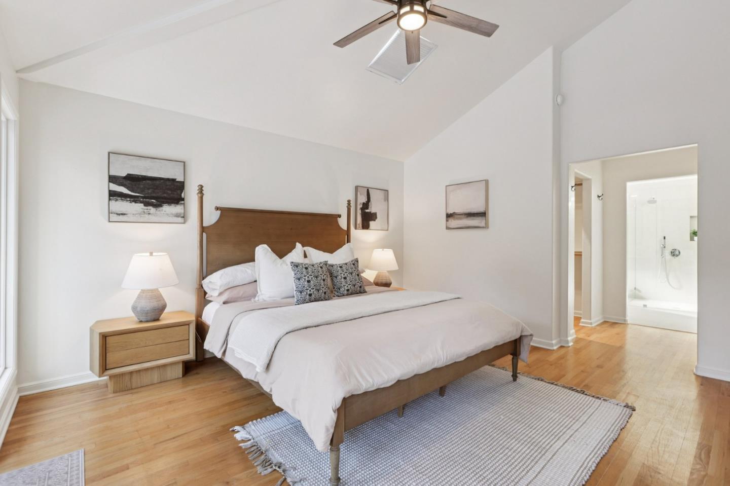 Detail Gallery Image 14 of 36 For 915 North Rd, Belmont,  CA 94002 - 3 Beds | 3 Baths