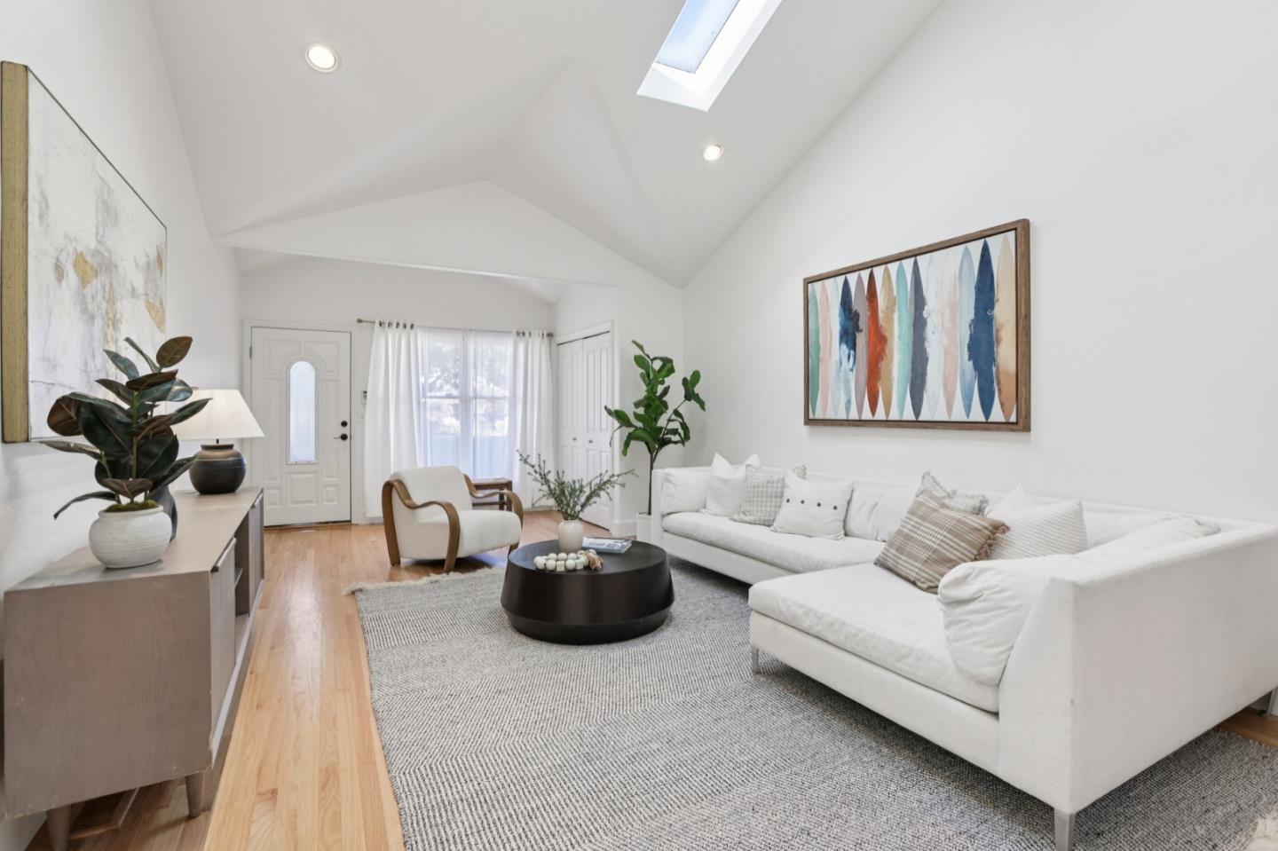 Detail Gallery Image 3 of 36 For 915 North Rd, Belmont,  CA 94002 - 3 Beds | 3 Baths