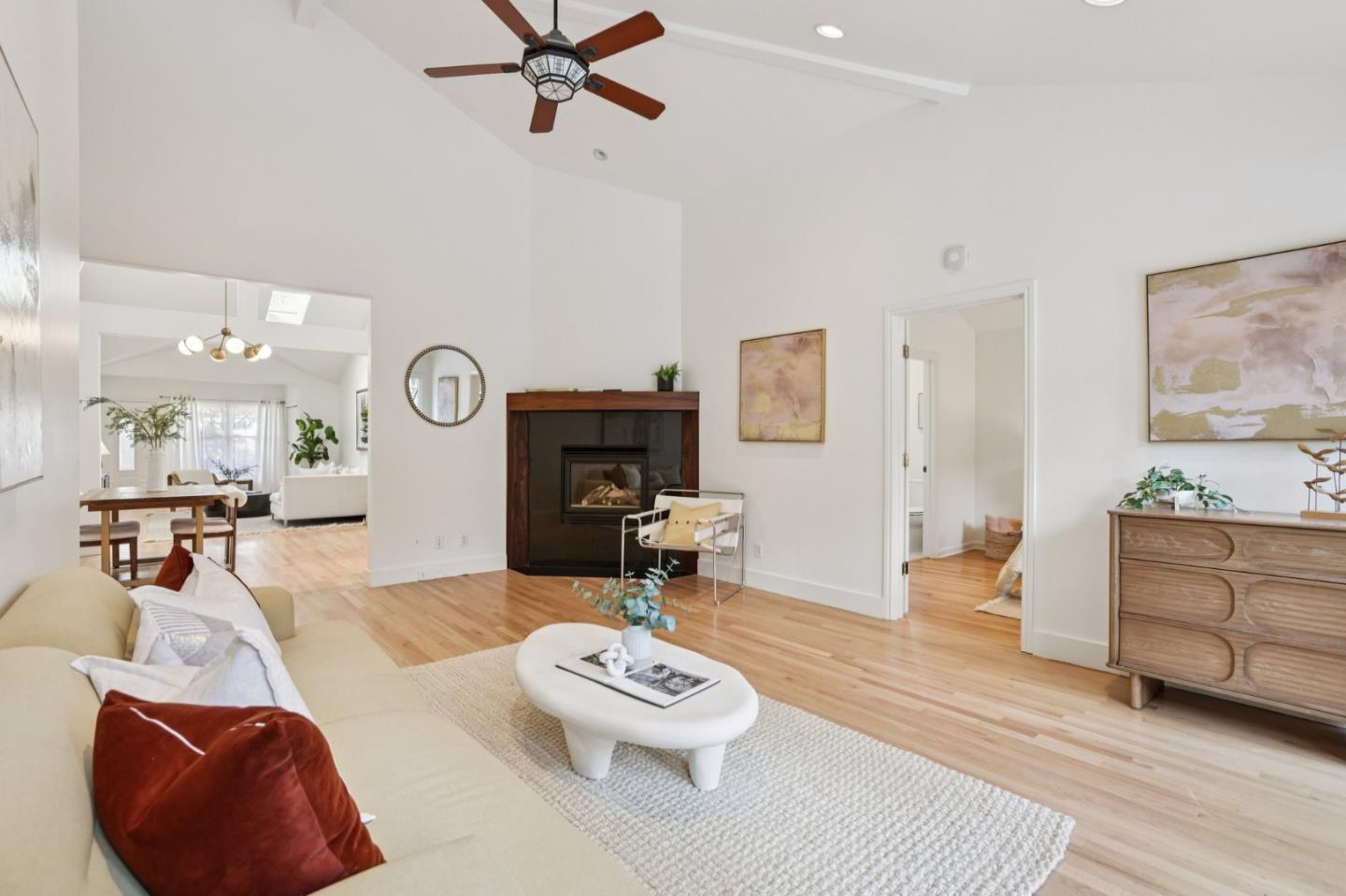 Detail Gallery Image 9 of 36 For 915 North Rd, Belmont,  CA 94002 - 3 Beds | 3 Baths