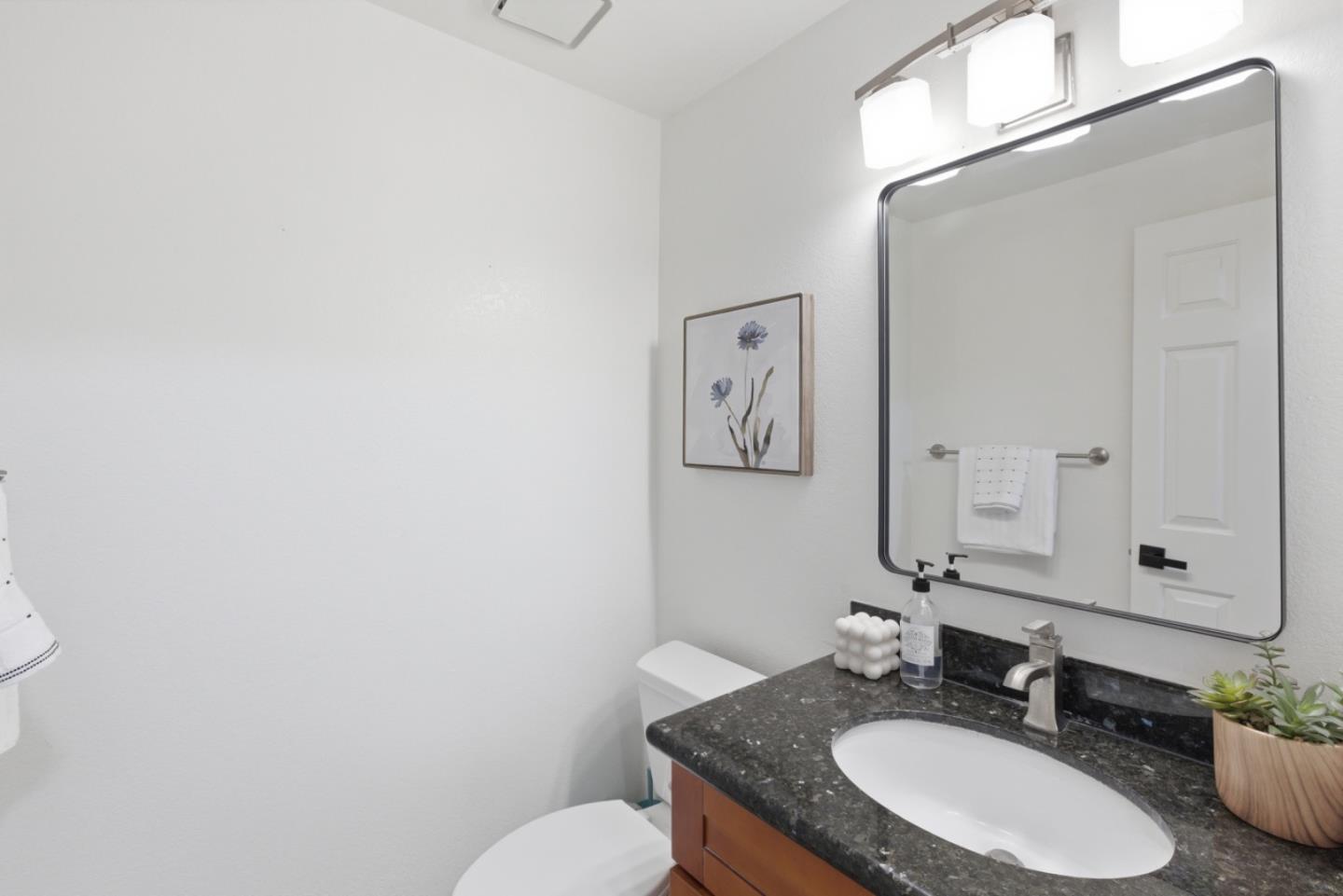 Detail Gallery Image 20 of 70 For 21686 Olive Ave, Cupertino,  CA 95014 - 2 Beds | 2/1 Baths