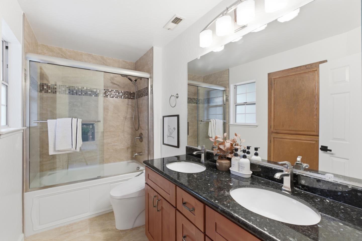 Detail Gallery Image 23 of 70 For 21686 Olive Ave, Cupertino,  CA 95014 - 2 Beds | 2/1 Baths