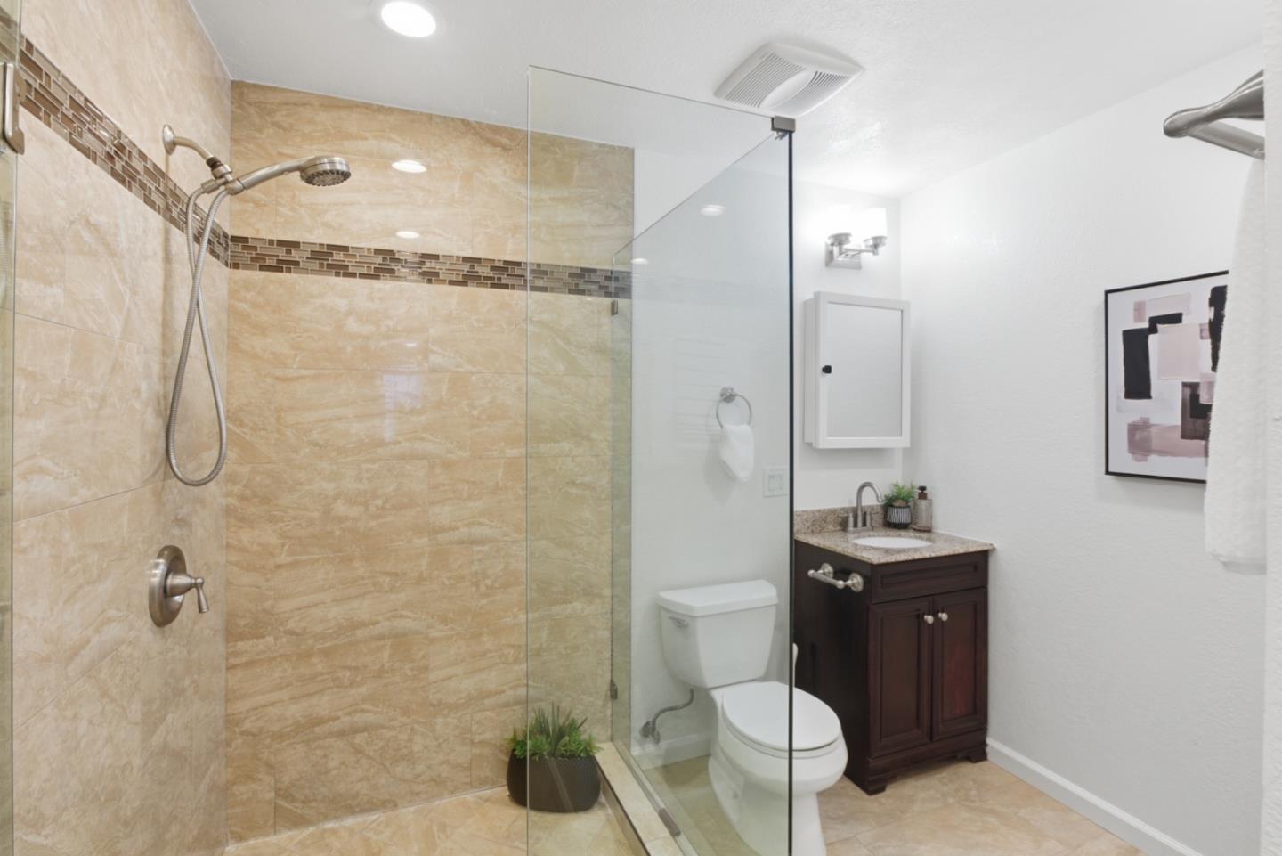 Detail Gallery Image 26 of 70 For 21686 Olive Ave, Cupertino,  CA 95014 - 2 Beds | 2/1 Baths