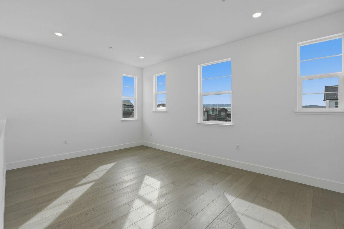 Detail Gallery Image 13 of 20 For 1913 Michael Ave, Dublin,  CA 94568 - 4 Beds | 3 Baths