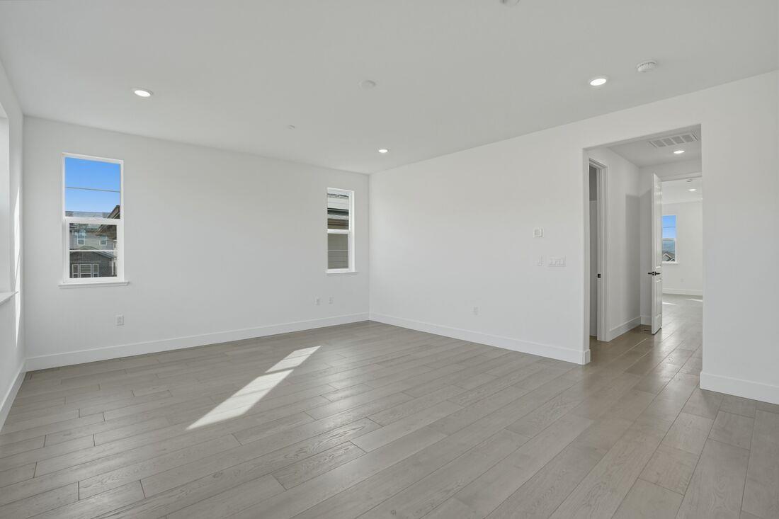 Detail Gallery Image 9 of 20 For 1913 Michael Ave, Dublin,  CA 94568 - 4 Beds | 3 Baths