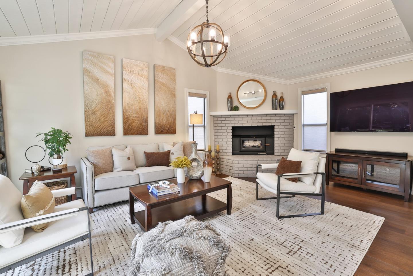 Detail Gallery Image 10 of 29 For 4457 Ulman Ct, San Jose,  CA 95121 - 4 Beds | 2/1 Baths