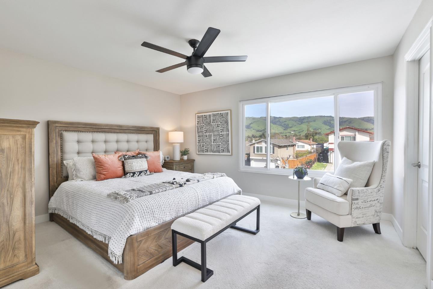 Detail Gallery Image 11 of 29 For 4457 Ulman Ct, San Jose,  CA 95121 - 4 Beds | 2/1 Baths