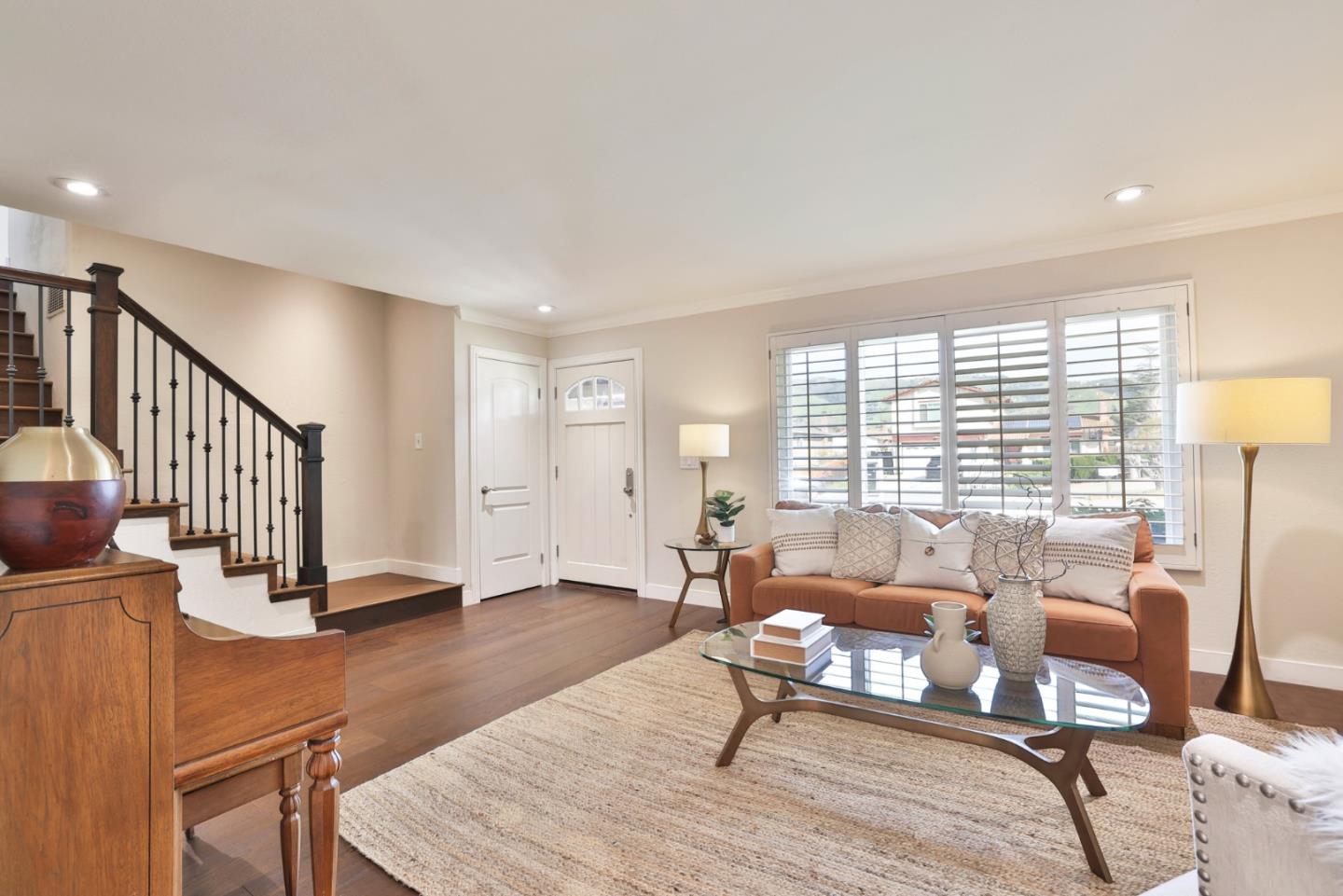 Detail Gallery Image 4 of 29 For 4457 Ulman Ct, San Jose,  CA 95121 - 4 Beds | 2/1 Baths