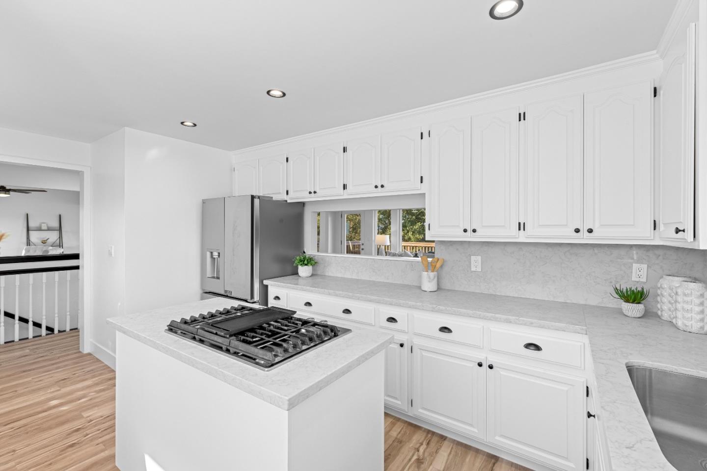 Detail Gallery Image 11 of 86 For 3735 Oak Canyon Ln, Morgan Hill,  CA 95037 - 3 Beds | 2/1 Baths