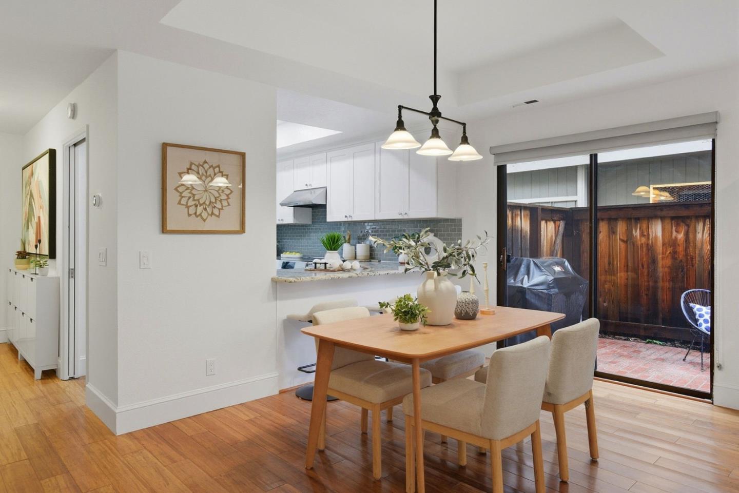 Detail Gallery Image 19 of 46 For 804 Centaurus Ln, Foster City,  CA 94404 - 3 Beds | 2/1 Baths