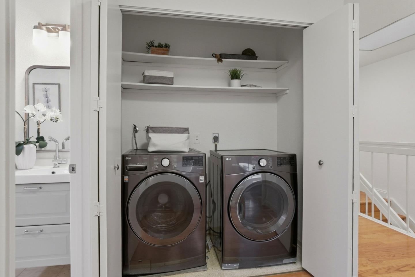 Detail Gallery Image 38 of 46 For 804 Centaurus Ln, Foster City,  CA 94404 - 3 Beds | 2/1 Baths