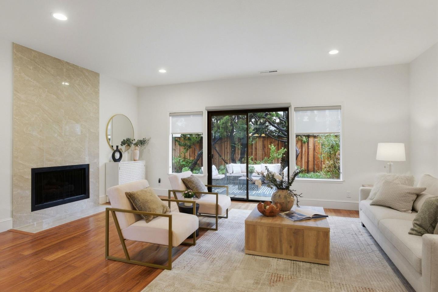 Detail Gallery Image 6 of 46 For 804 Centaurus Ln, Foster City,  CA 94404 - 3 Beds | 2/1 Baths