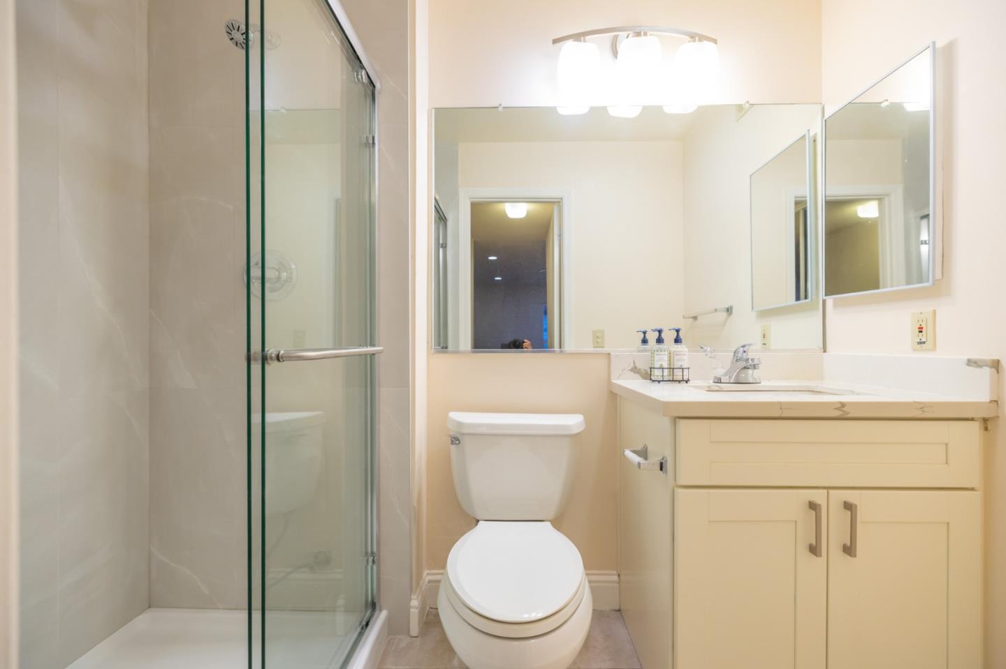 Detail Gallery Image 16 of 41 For 761 N Fair Oaks Ave #6,  Sunnyvale,  CA 94085 - 3 Beds | 2 Baths