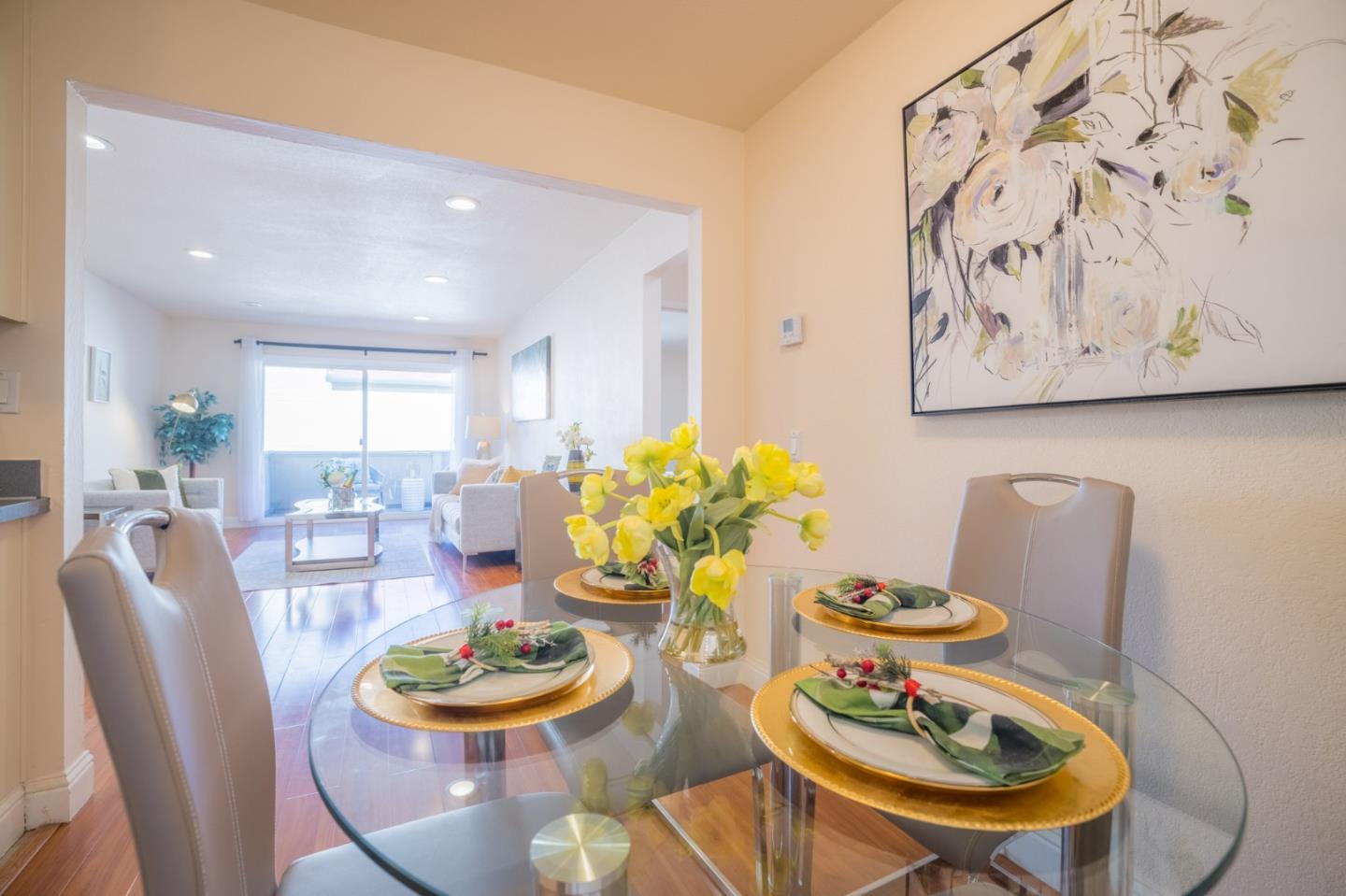 Detail Gallery Image 9 of 41 For 761 N Fair Oaks Ave #6,  Sunnyvale,  CA 94085 - 3 Beds | 2 Baths