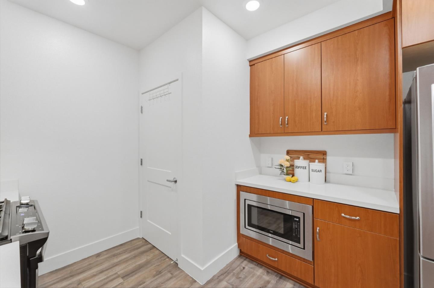 Detail Gallery Image 12 of 36 For 42111 Osgood Rd #410,  Fremont,  CA 94539 - 3 Beds | 3 Baths