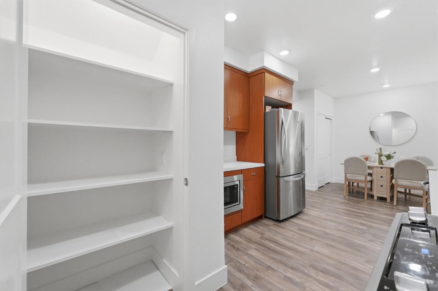 Detail Gallery Image 13 of 36 For 42111 Osgood Rd #410,  Fremont,  CA 94539 - 3 Beds | 3 Baths