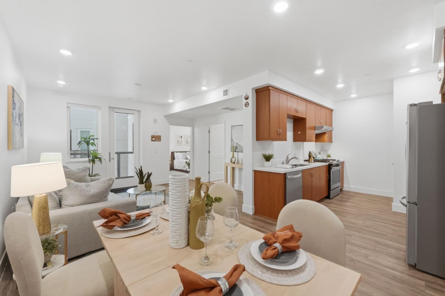 Detail Gallery Image 8 of 36 For 42111 Osgood Rd #410,  Fremont,  CA 94539 - 3 Beds | 3 Baths