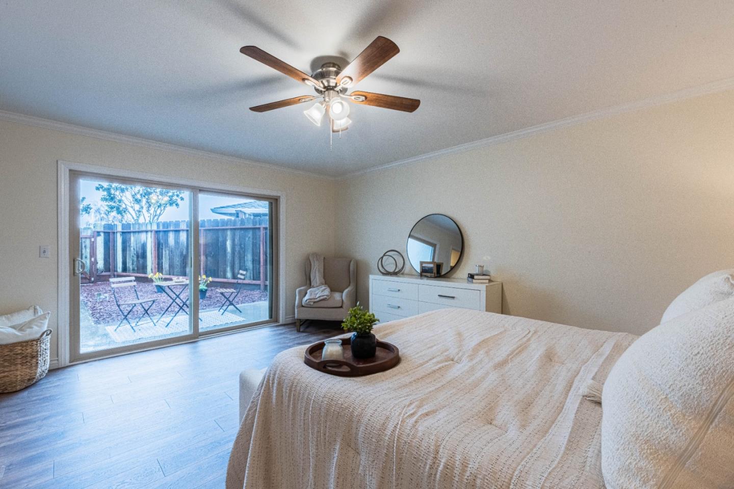 Detail Gallery Image 18 of 32 For 1130 Montecito Cir, Salinas,  CA 93901 - 3 Beds | 2 Baths