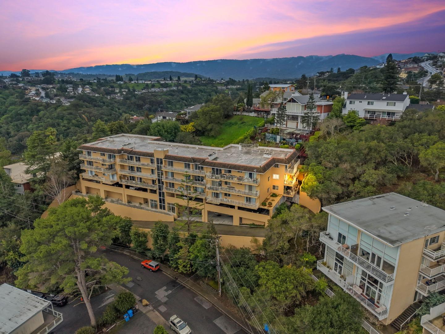 Detail Gallery Image 21 of 25 For 416 Portofino Dr #206,  San Carlos,  CA 94070 - 2 Beds | 2/1 Baths